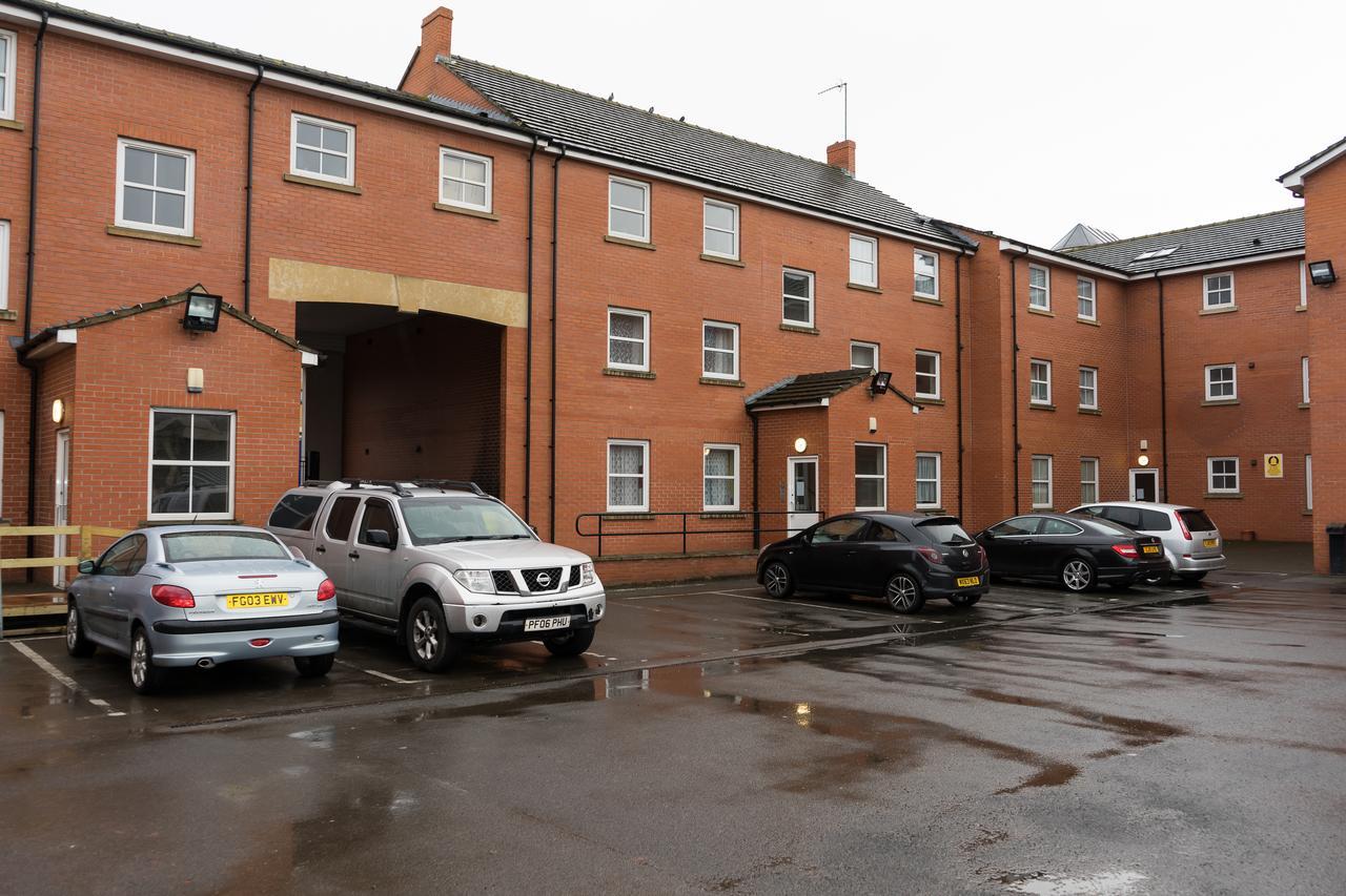 Hullidays - Theatre Side Apartment - Refurbished 2023 Kingston upon Hull Bagian luar foto