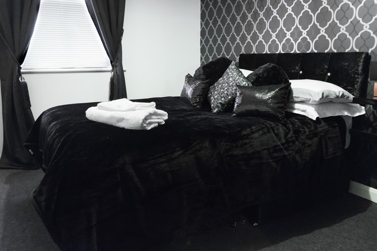 Hullidays - Theatre Side Apartment - Refurbished 2023 Kingston upon Hull Bagian luar foto