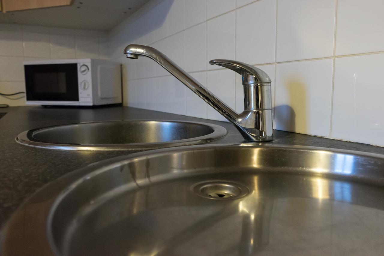Hullidays - Theatre Side Apartment - Refurbished 2023 Kingston upon Hull Bagian luar foto